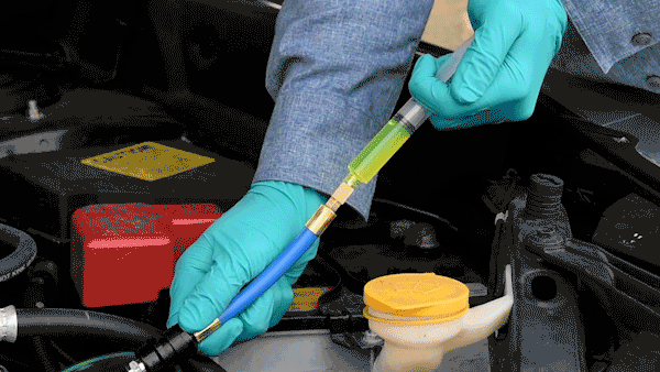 LeakFinder Dye Syringe Injection
